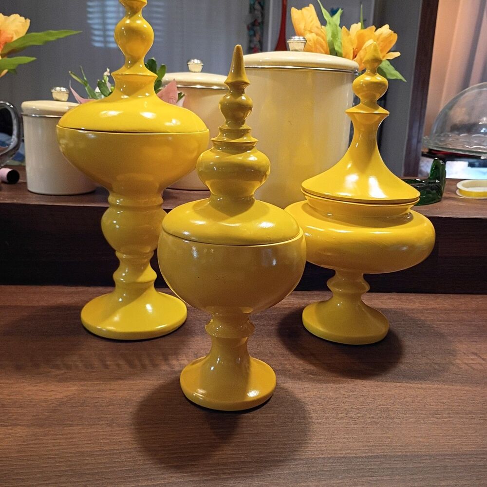 Set of 3 resin apothecary pedestal jars